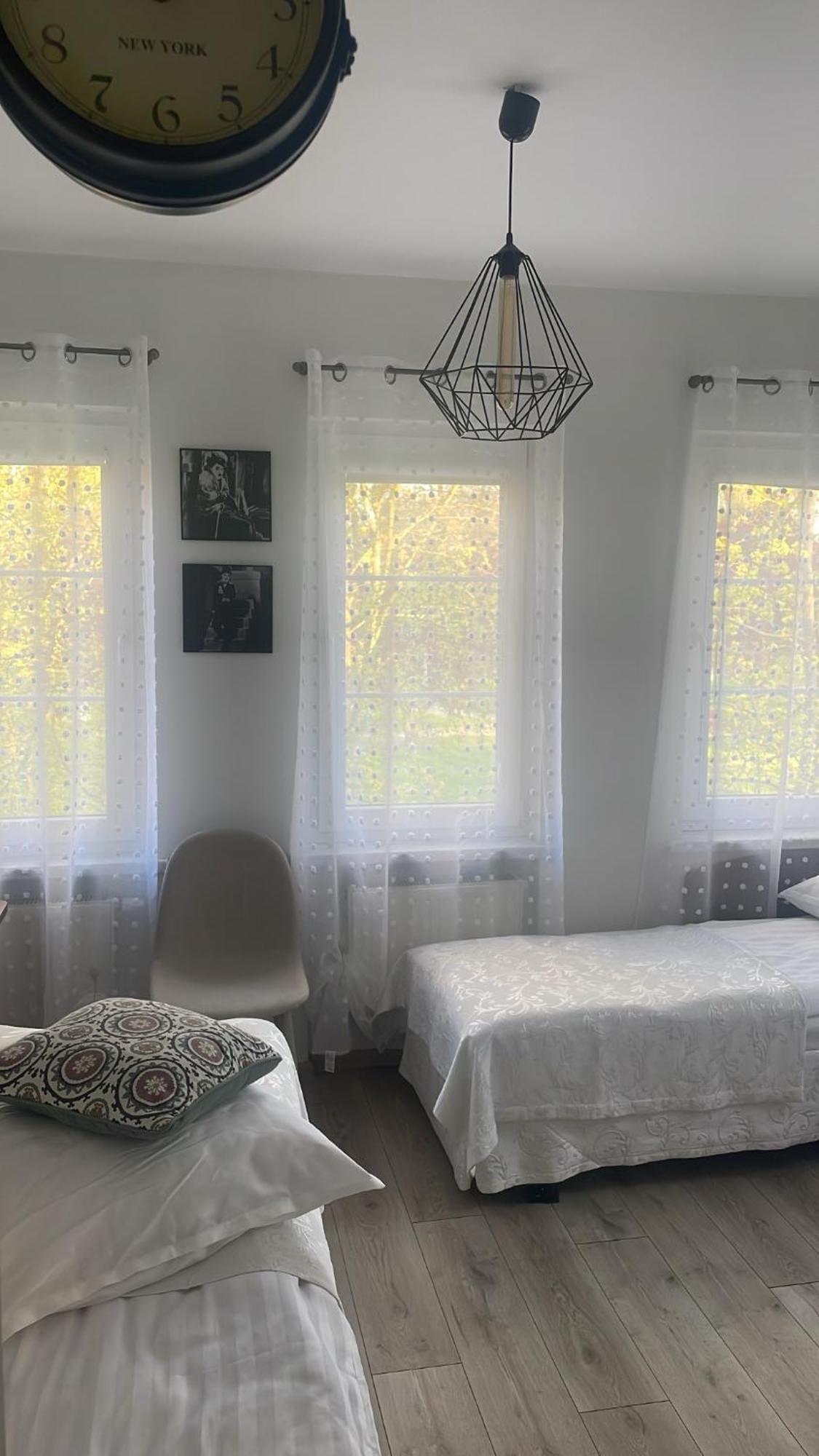 Pokoje Goscinne W Starym Kinie Ustka Luaran gambar